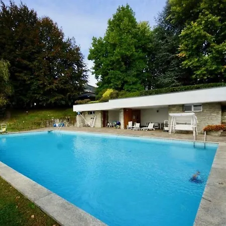 Luxury With Pool And Tennis Court Villa *